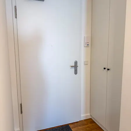 아파트 Boardinghouse *